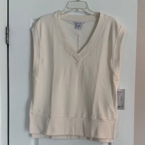 Athleta Cream V-Neck Sleeveless Top